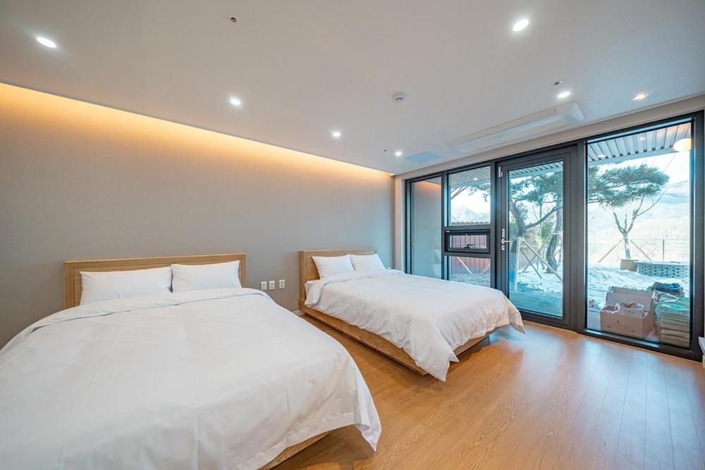 Hotel Jecheon The Shine Cheongpung Zimmer foto