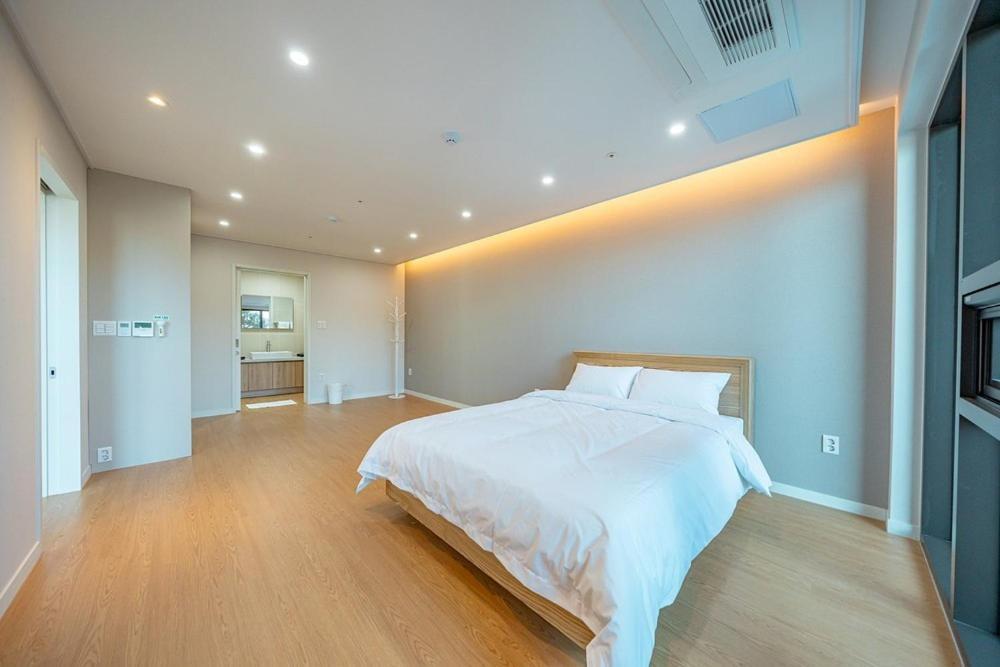 Hotel Jecheon The Shine Cheongpung Zimmer foto