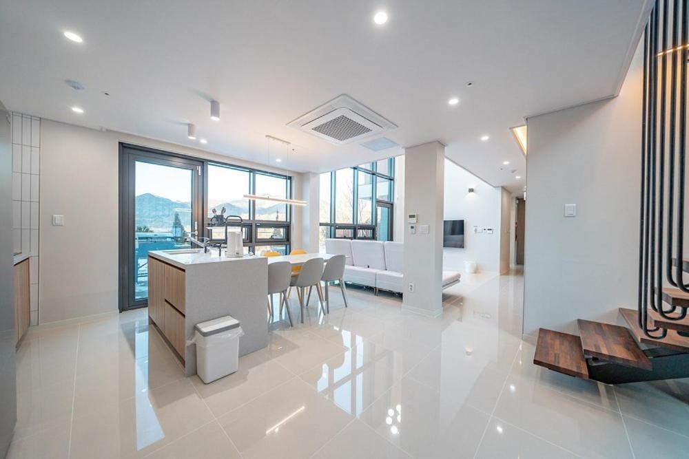 Hotel Jecheon The Shine Cheongpung Zimmer foto