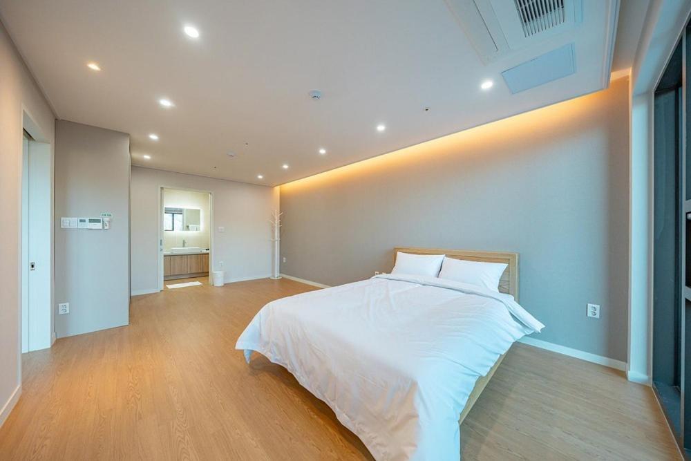 Hotel Jecheon The Shine Cheongpung Zimmer foto
