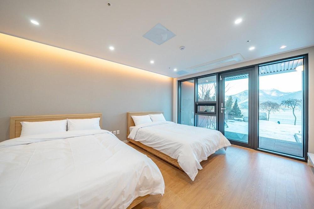 Hotel Jecheon The Shine Cheongpung Zimmer foto